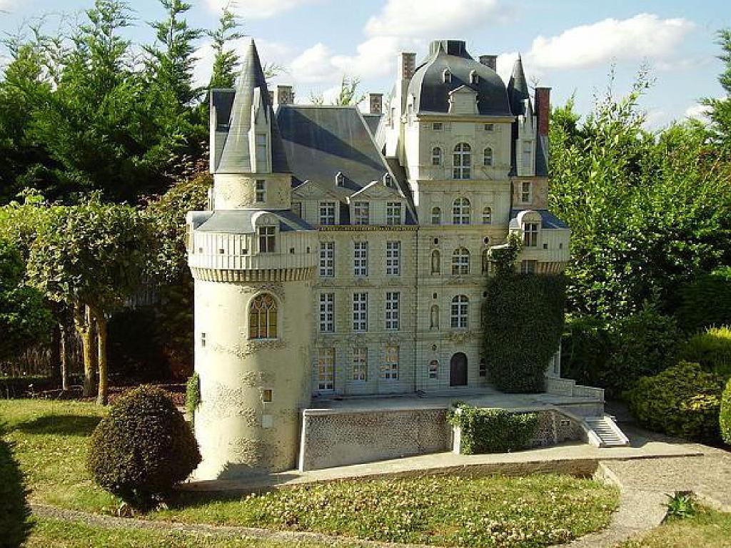 149 CHATEAU DE BRISSAC MAINE ET LOIRE 2016 N0_000013.jpg